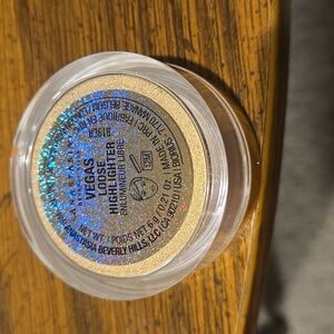 Anastasia Beverly Hills Loose Highlighter